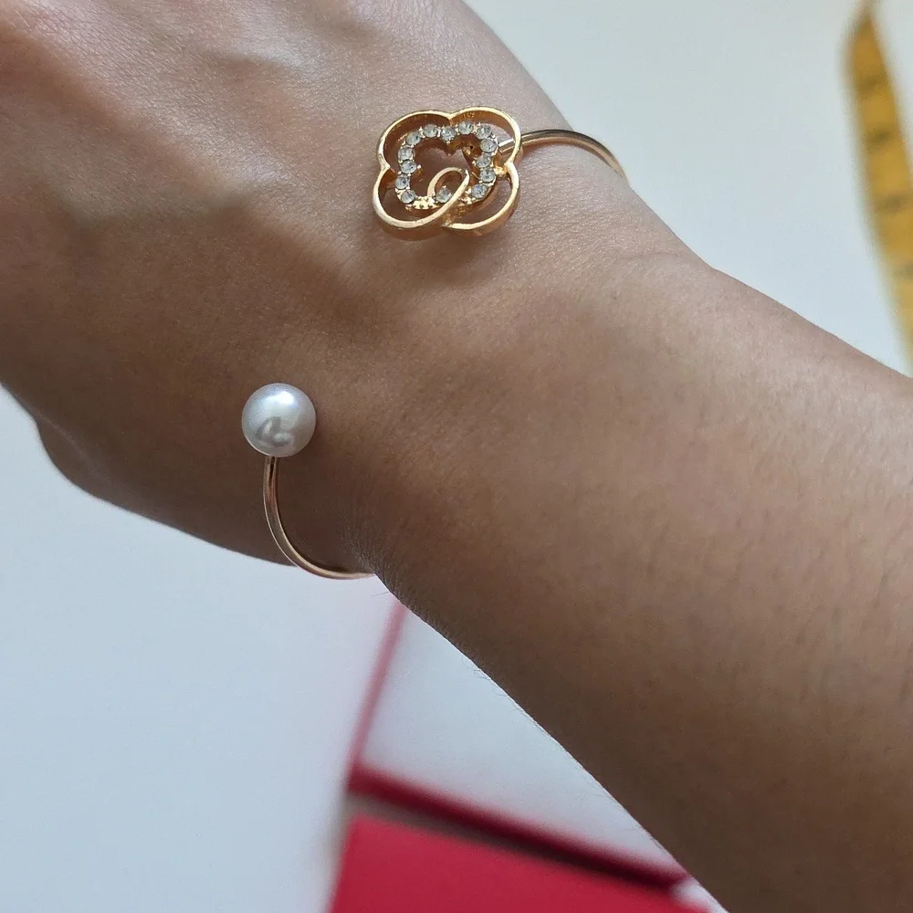 Elegant Gold and Silver Pearl Bracelet